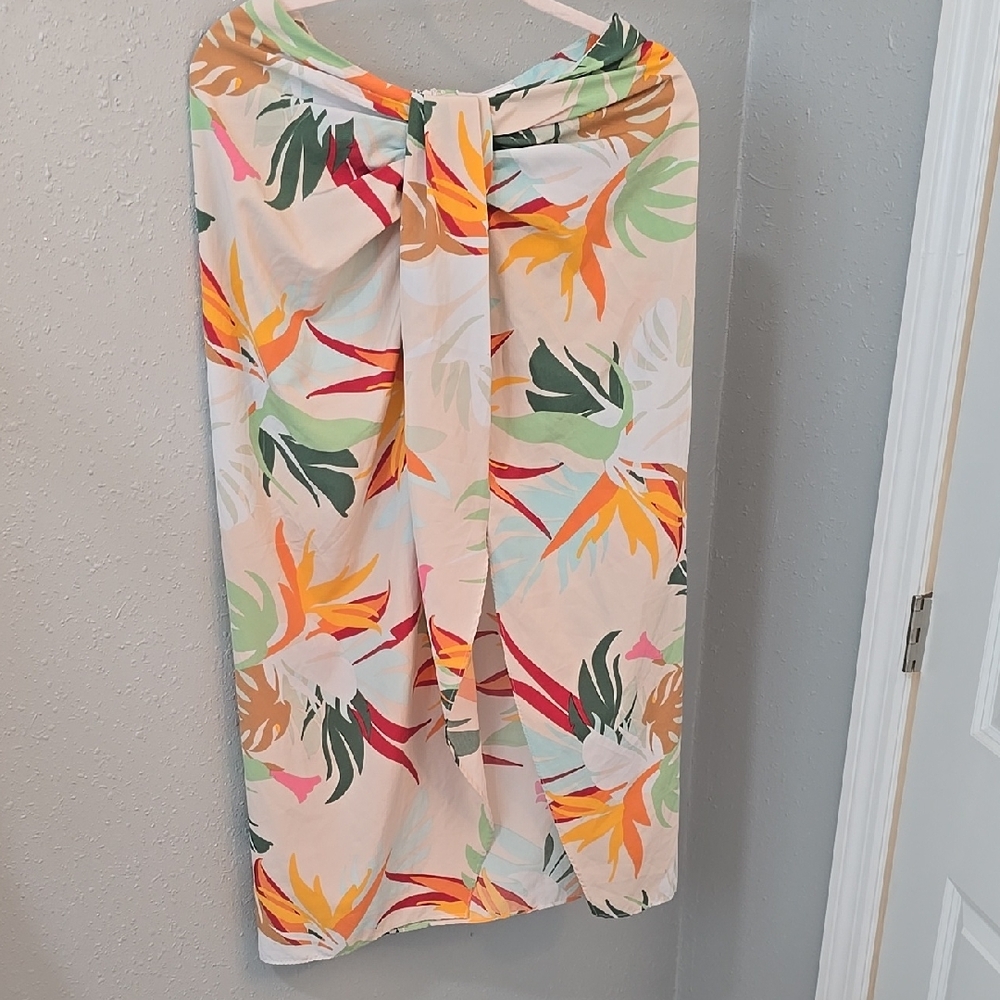 Asymmetrical Tropical Print Skirt